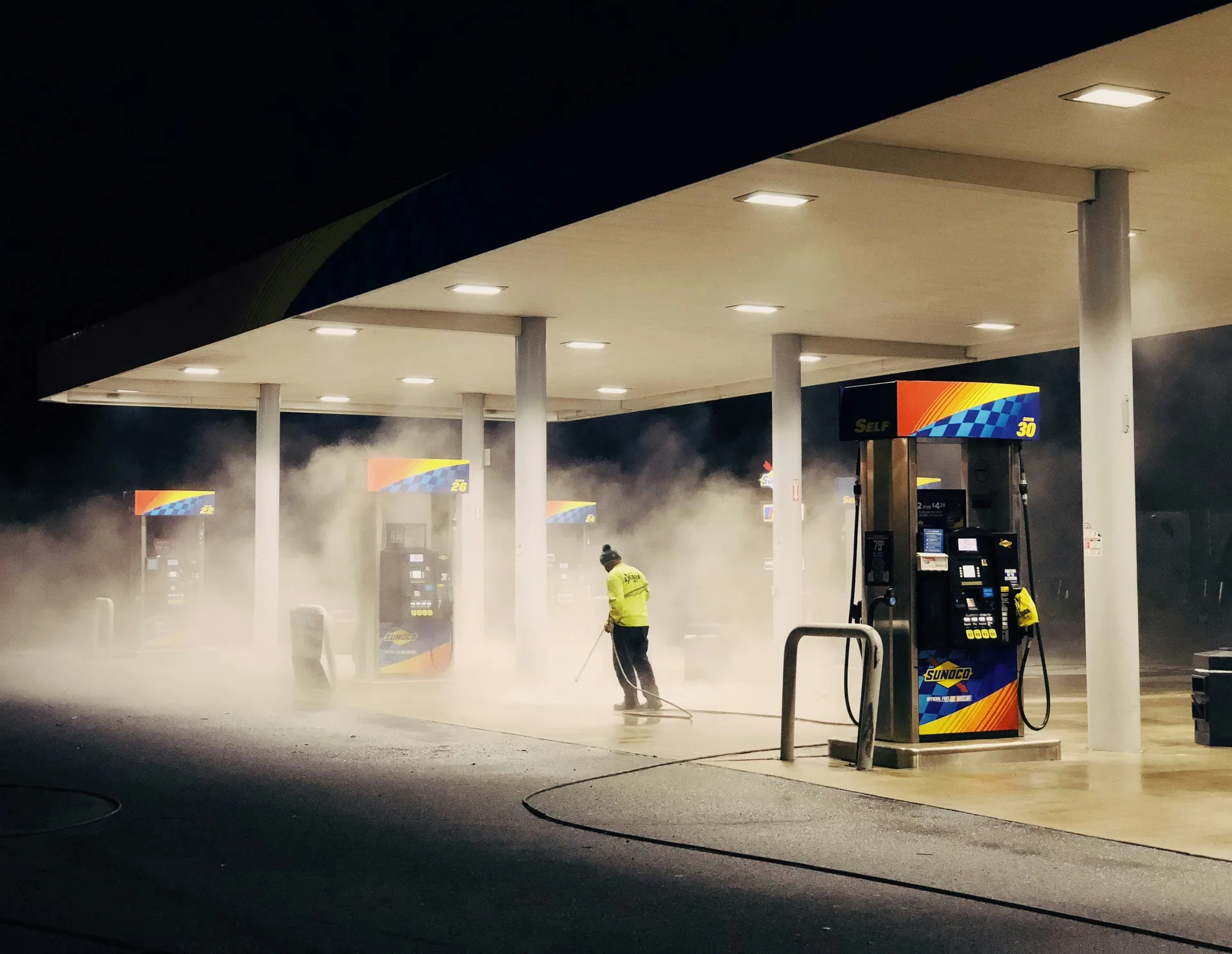 London exterior commercial wall pressure washing